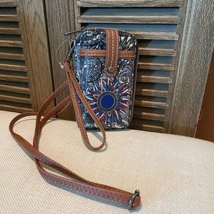 NWT cell phone crossbody with credit card slots